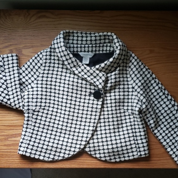 Banana Republic Jackets & Blazers - Banana Republic Cropped Crossover Jacket